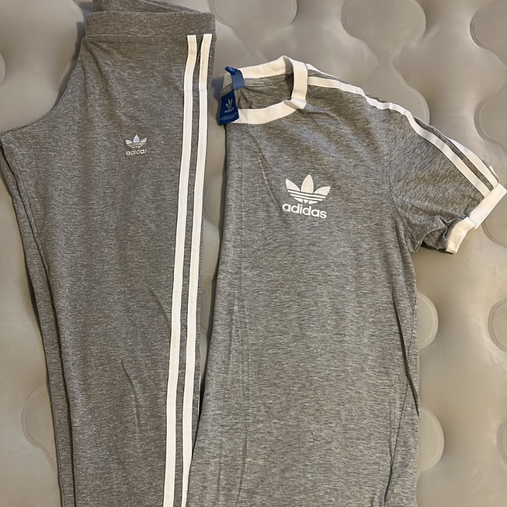 Adidas 2 piece legging set